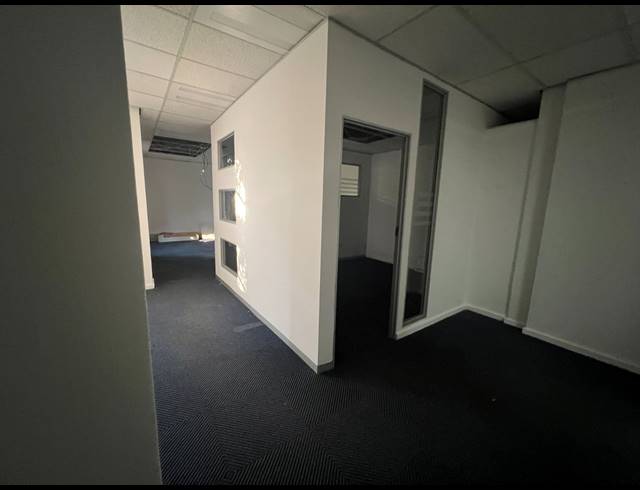 115M² OFFICE TO LET IN ROSEBANK